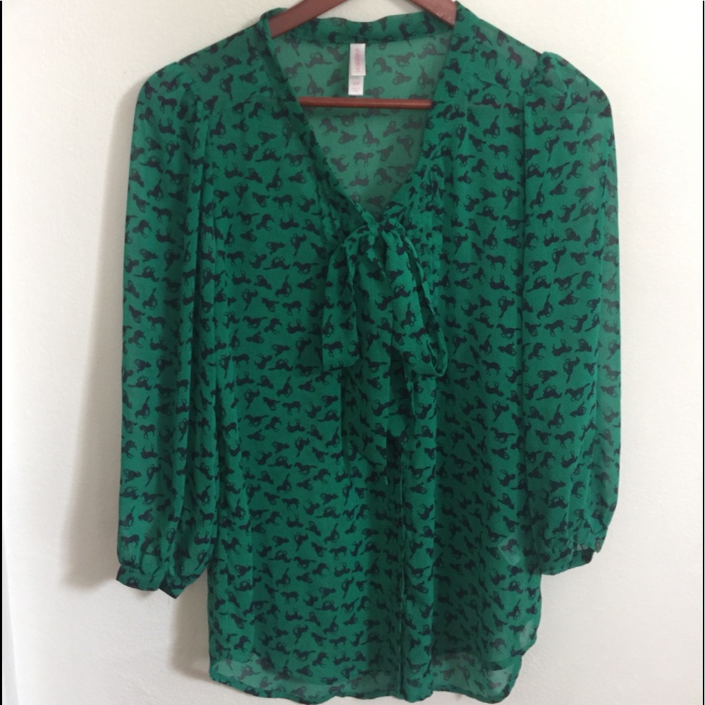 Xhiliration horse print tie neck blouse